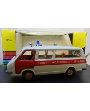 РАФ Латвия 22031 Скорая помощь (коричневое днище + матовые диски) 1:43